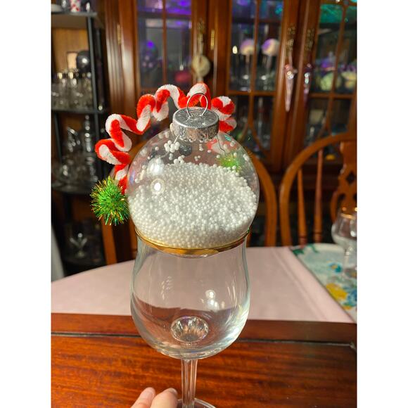 Snowman Head Christmas Ornament 3 inch Clear Ball w foam snow inside & earmuffs - Picture 4 of 15